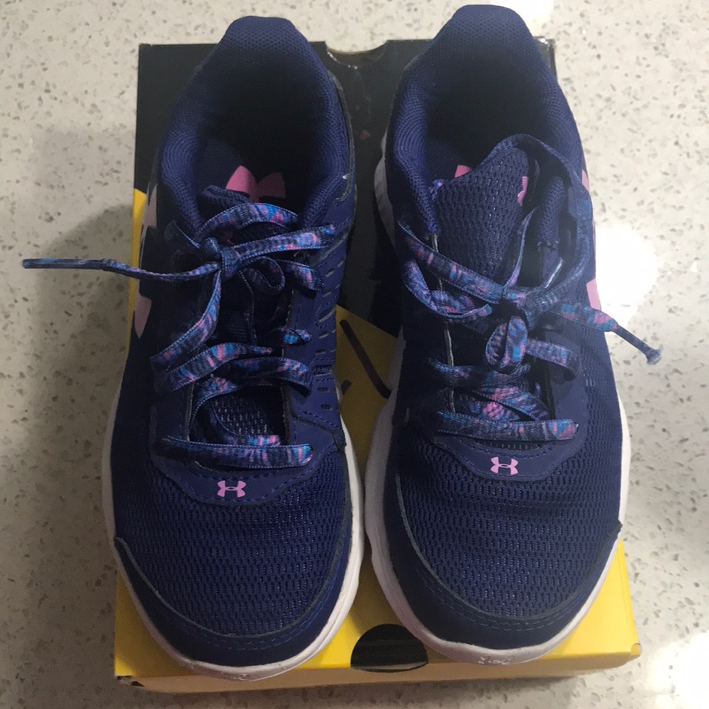 Size 13 under armour purple shoes for girl